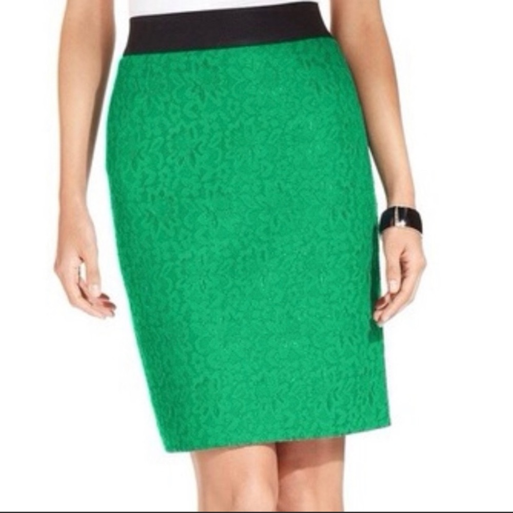Alfani green lace skirt size 6P